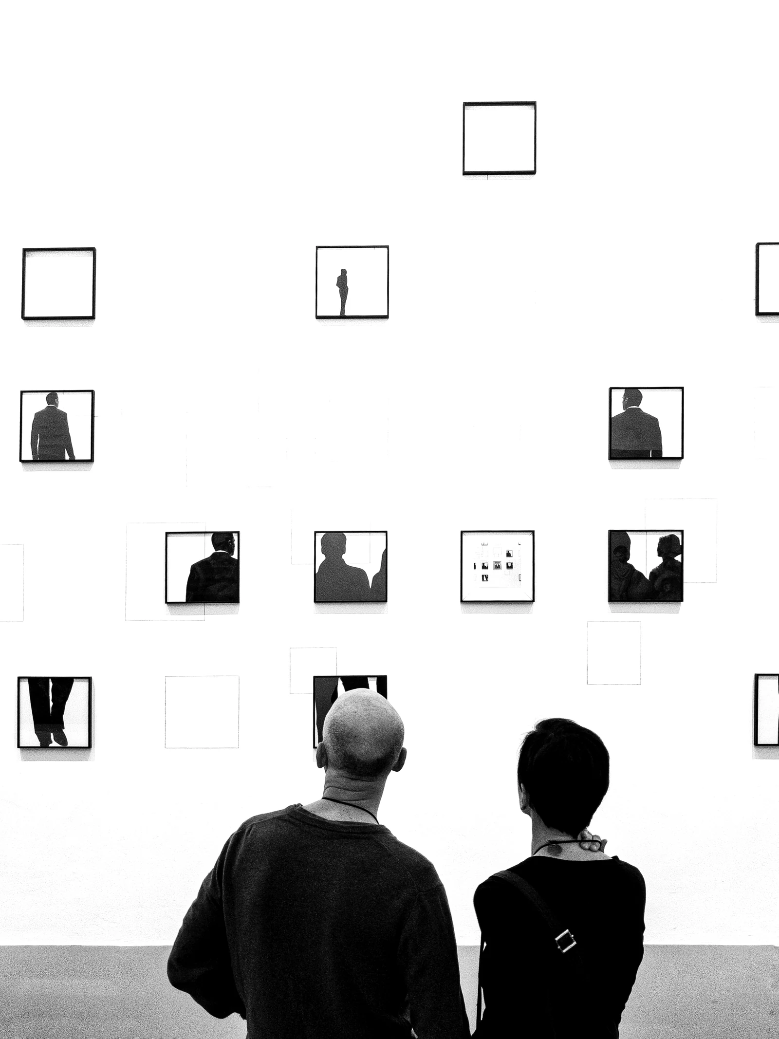two person wearing crew-neck t-shirt. Photograph accompanying Velaharra’s creative peer feedback guide.